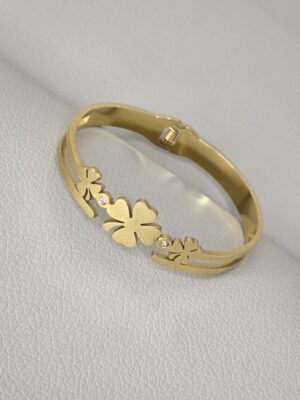 Leaf bracelet